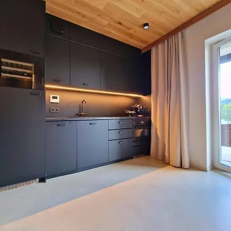 Aparthotel Laguna Beskidow Nad Jeziorem Zywieckim Z Sauna I Tarasem 4*