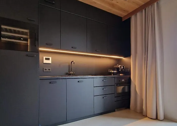 Laguna Beskidow Chyba Snisz, Jezioro Zywieckie 아파트호텔 4*